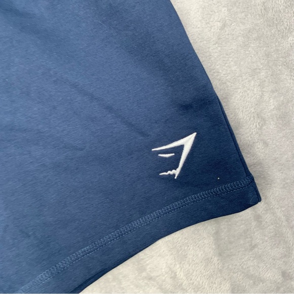 Gym Short Men’s Navy Blue Crest 7” Shorts. Size Medium. (NWT). - Picture 3 of 7